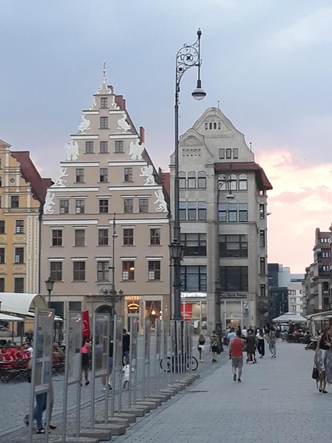 Neoapartments - Rynek Pod Gryfami Wrocław Exterior foto
